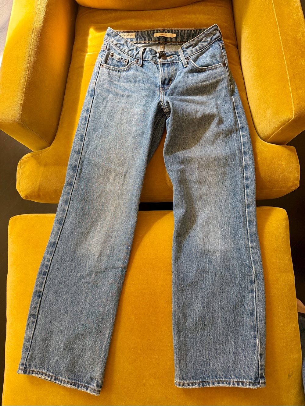 Levi’s Premium Low Loose Light Wash Jeans W23 L30